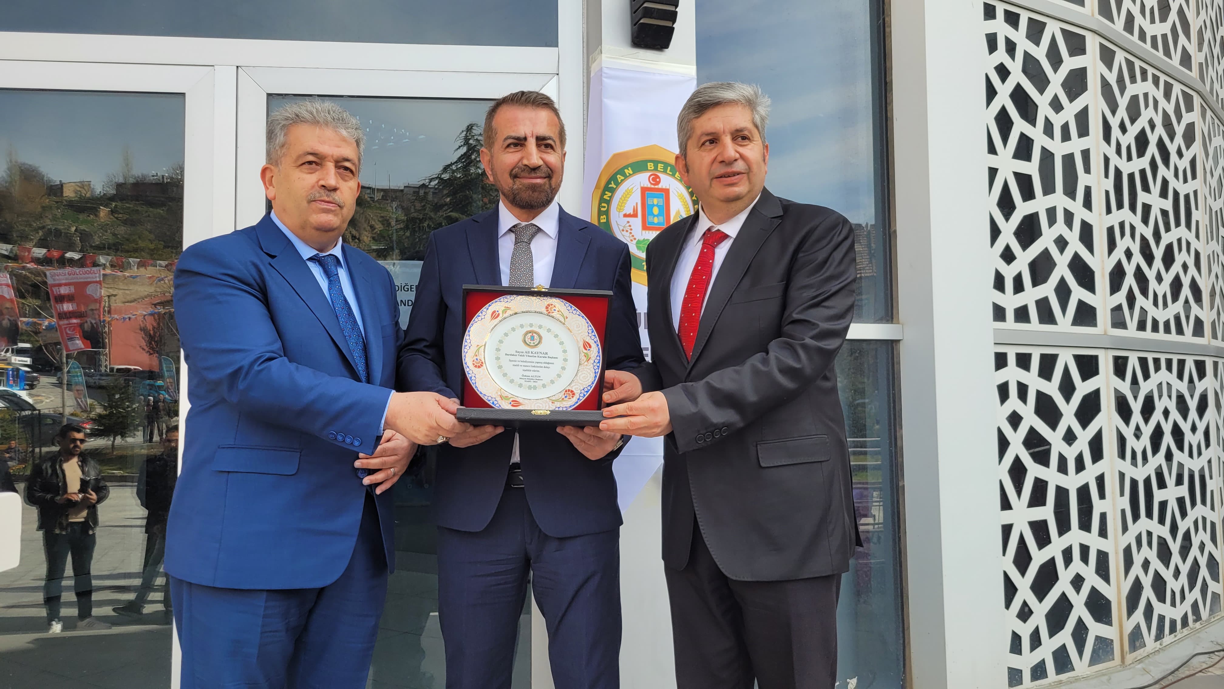 Vakıf faaliyetlerimizden Kareler